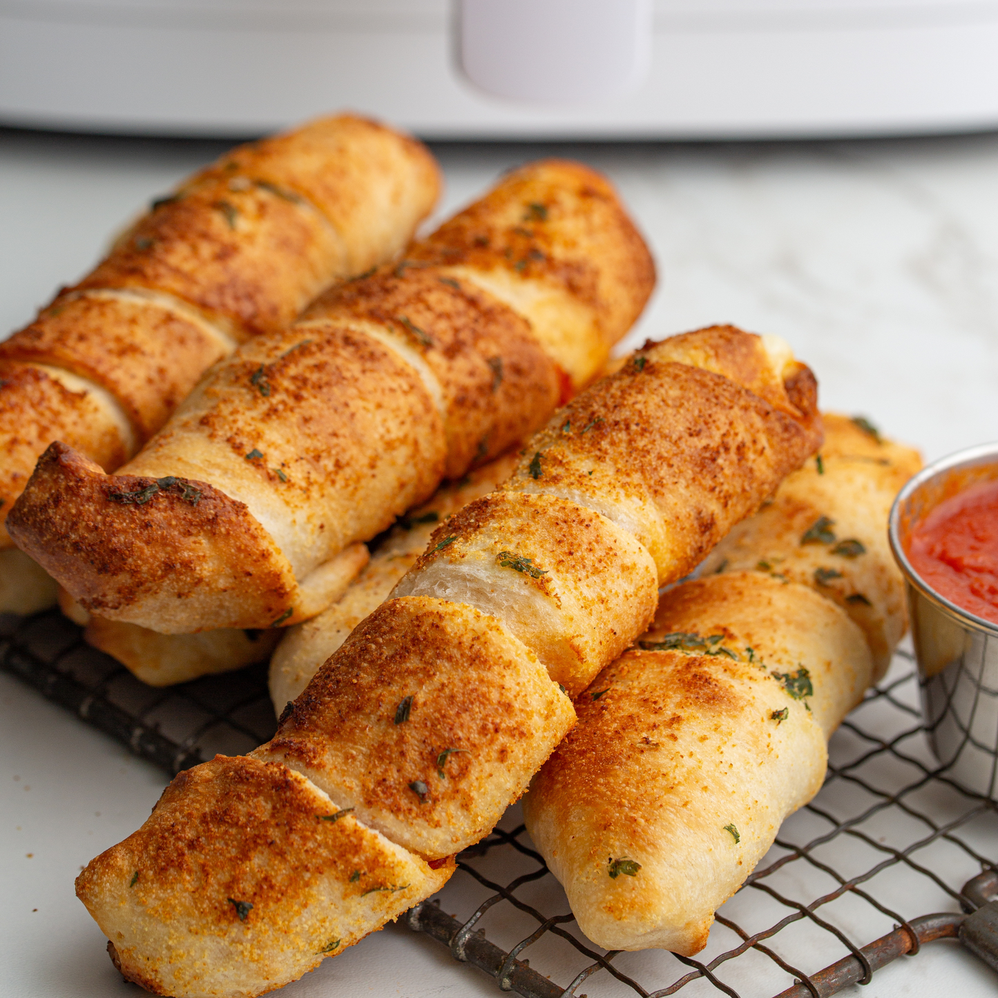 DIGITAL: 10 Pizza Pleasers - Best Air Fryer Pizza Recipes